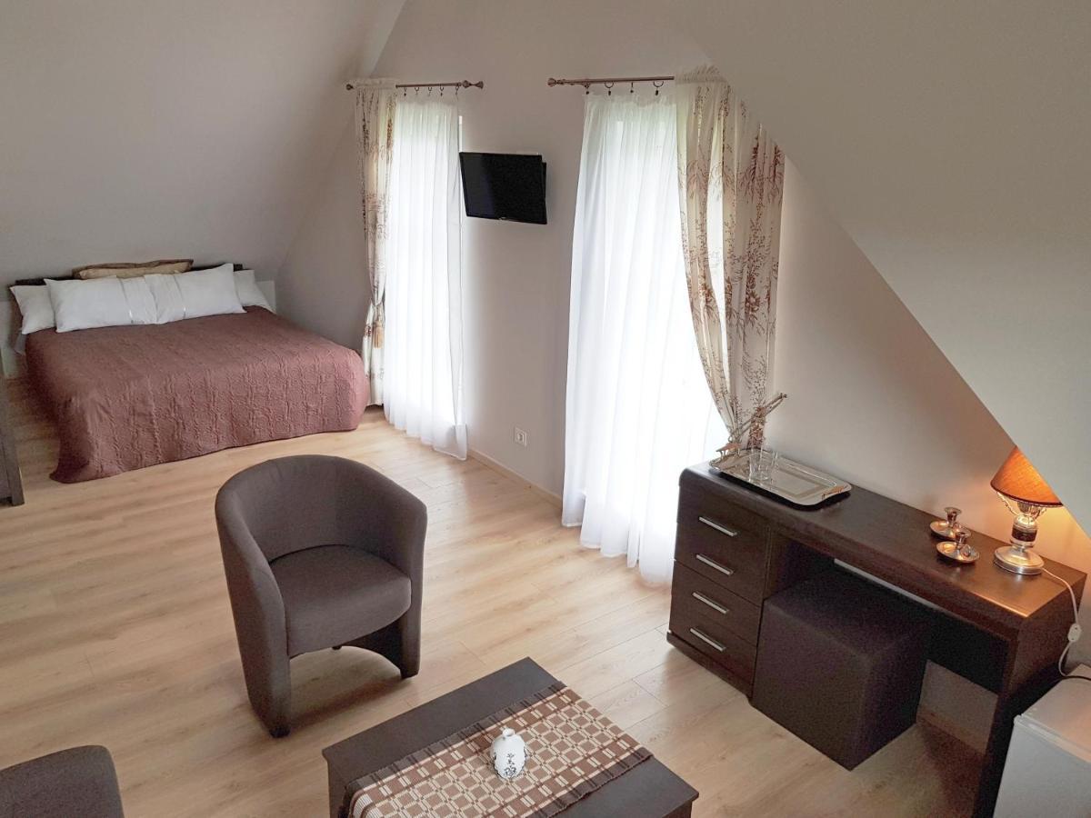 Hotel "Trakaitis" Nameliai Esterno foto